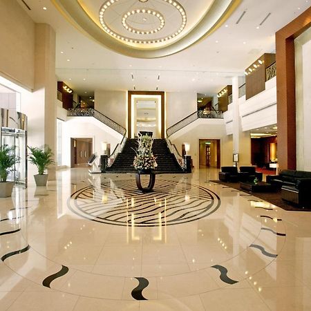 Tayih Landis Hotel Tainan Buitenkant foto Lobby