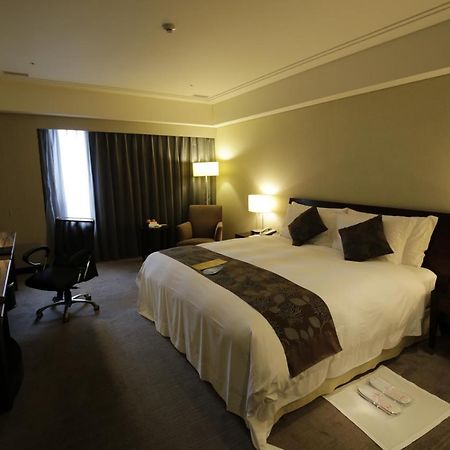 Tayih Landis Hotel Tainan Buitenkant foto Deluxe room